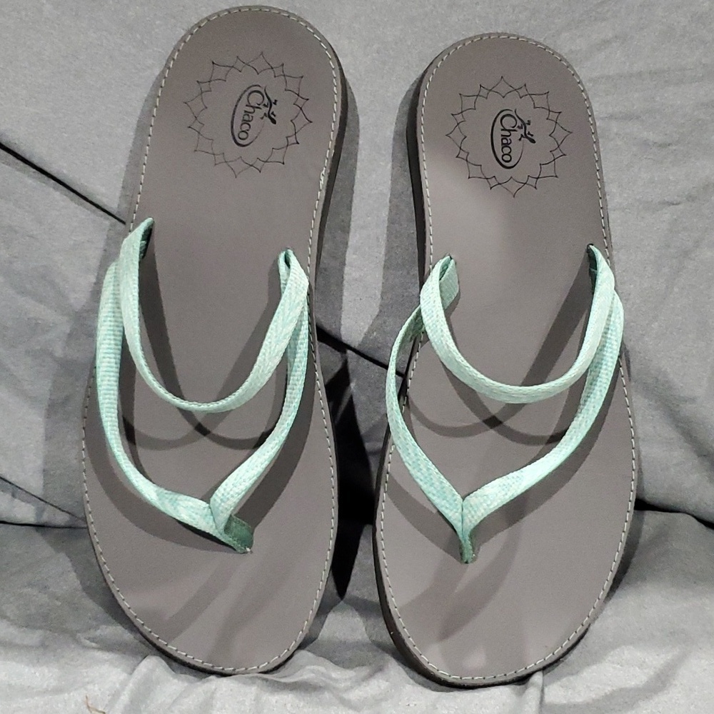 Chaco double strap sandals euc like new turquoise and grey